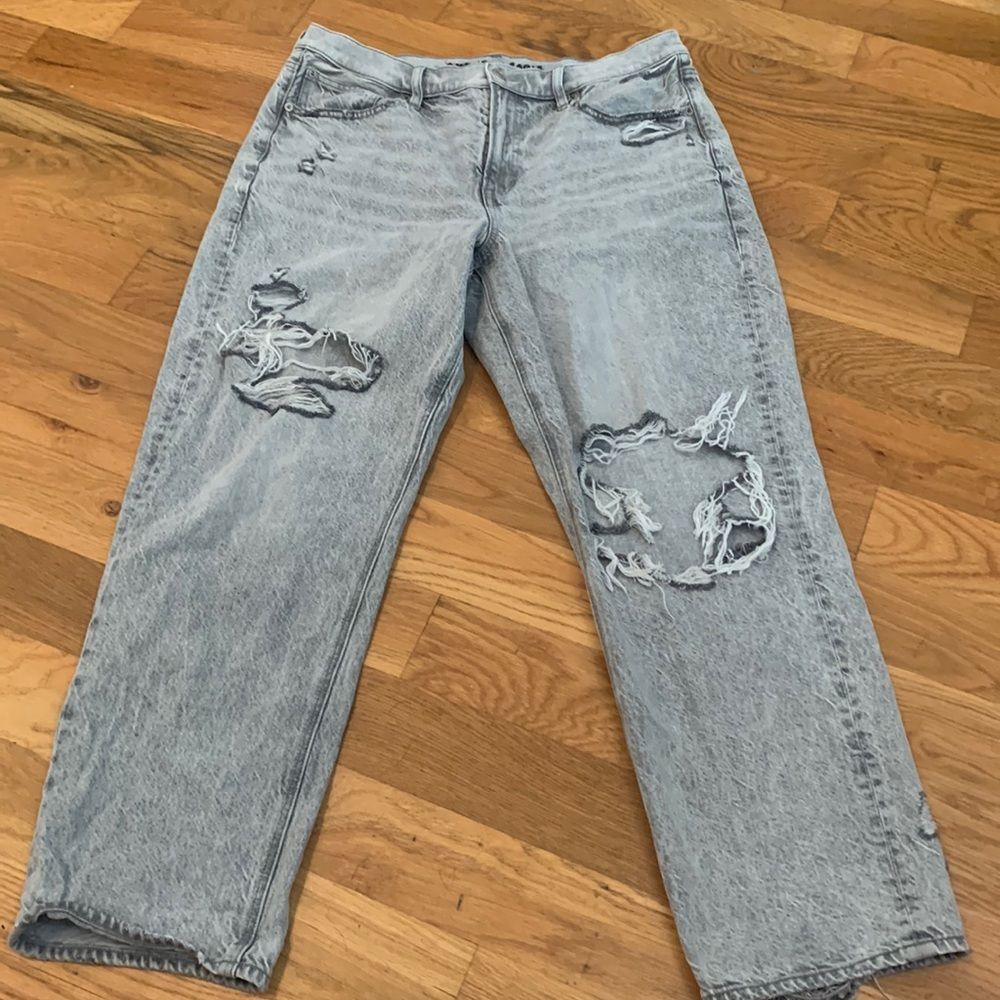 American Eagle 90s Straight Leg Jeans Womens 14S Gray Distressed Ripped Cotton